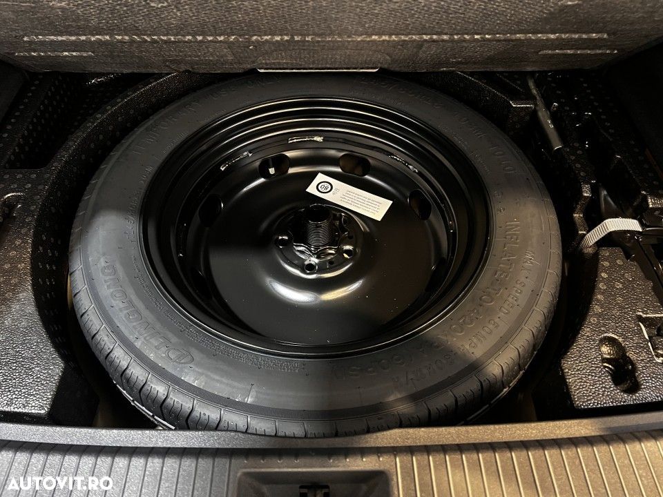 Volkswagen Tiguan - 34