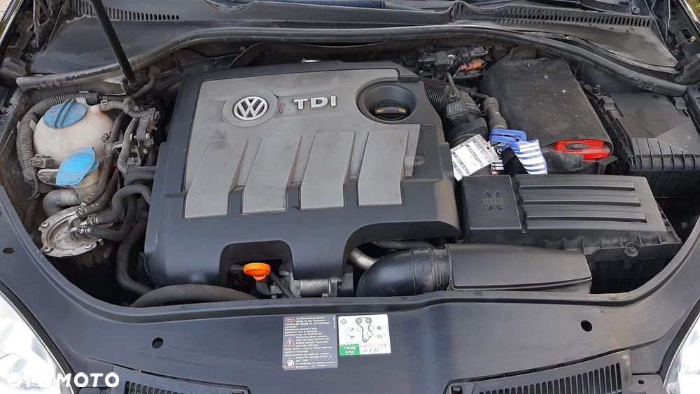 Volkswagen Jetta 1.6 TDI DPF Comfortline - 8