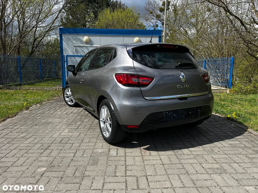 Renault Clio 1.2 16V Limited EU6 - 5