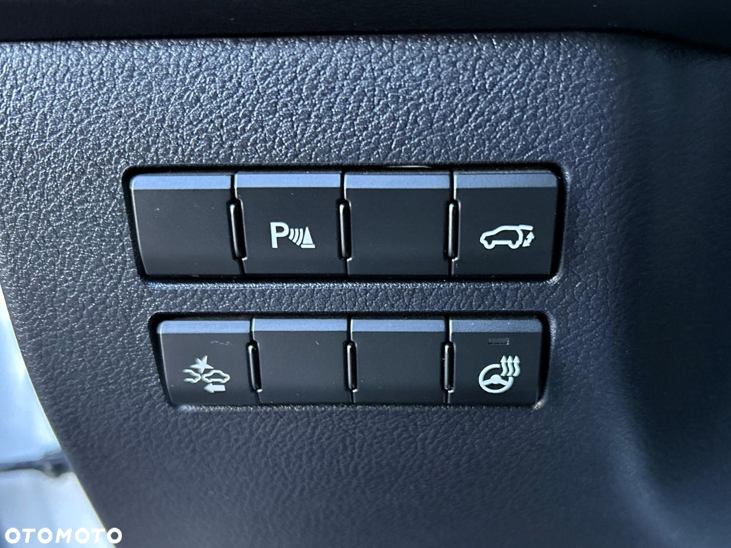 Lexus NX 300h F Sport AWD - 27