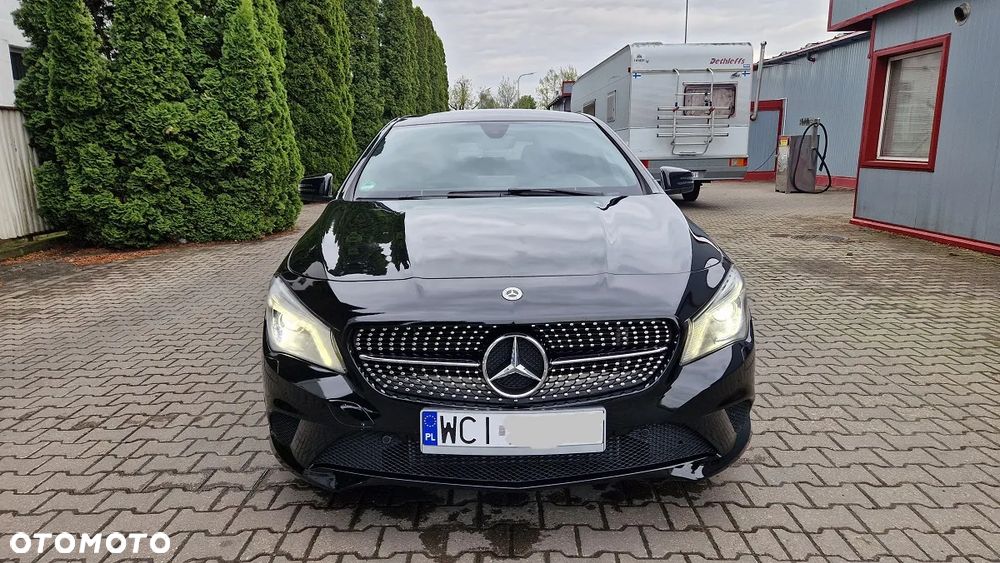 Mercedes-Benz CLA 200 7G-DCT AMG Line - 13