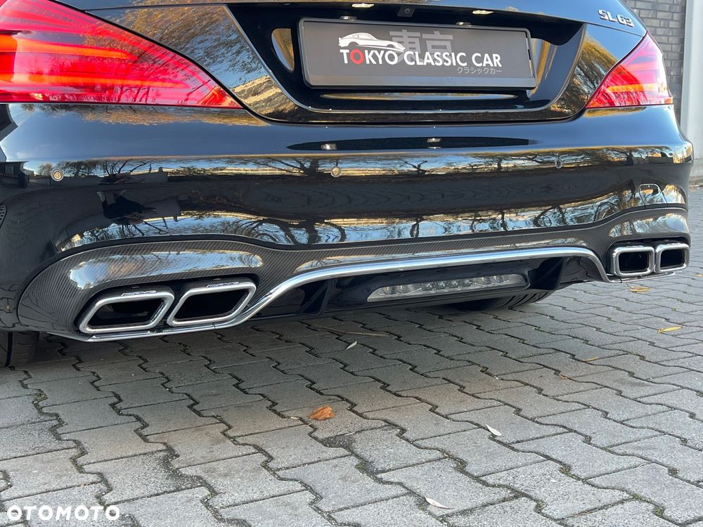 Mercedes-Benz SL 63 AMG - 15