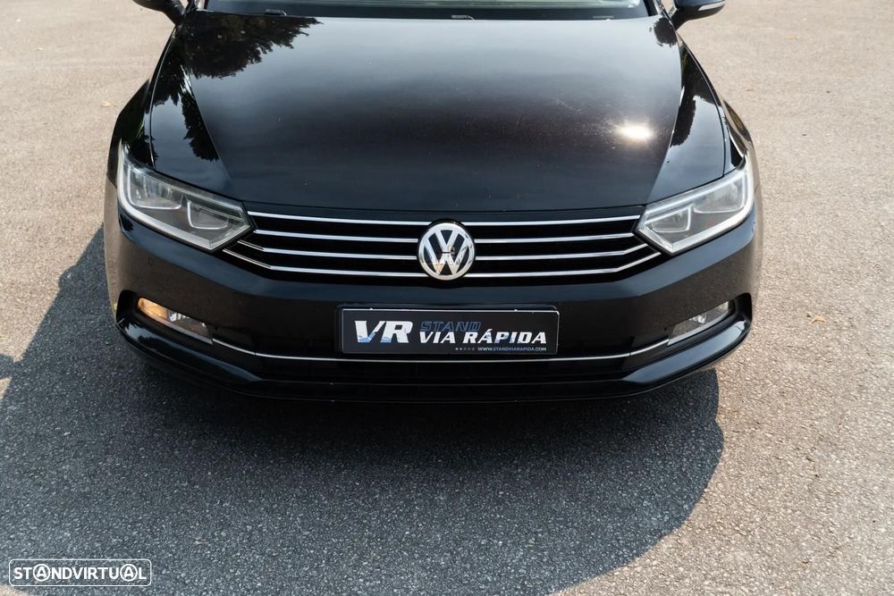 VW Passat Variant 1.6 TDI Confortline DSG - 24