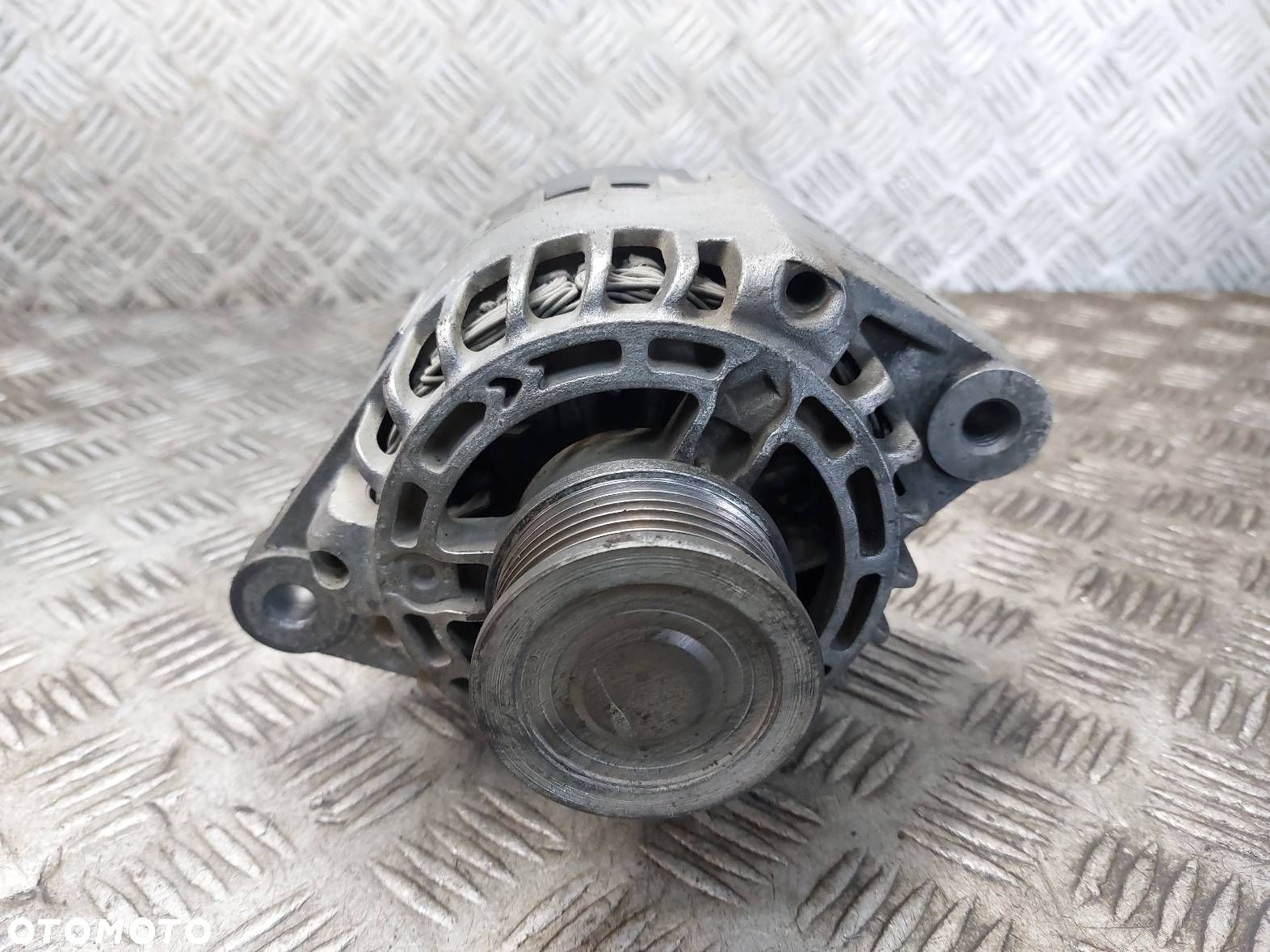ALTERNATOR OPEL ASTRA H 1.9 CDTI 13153236 - 1