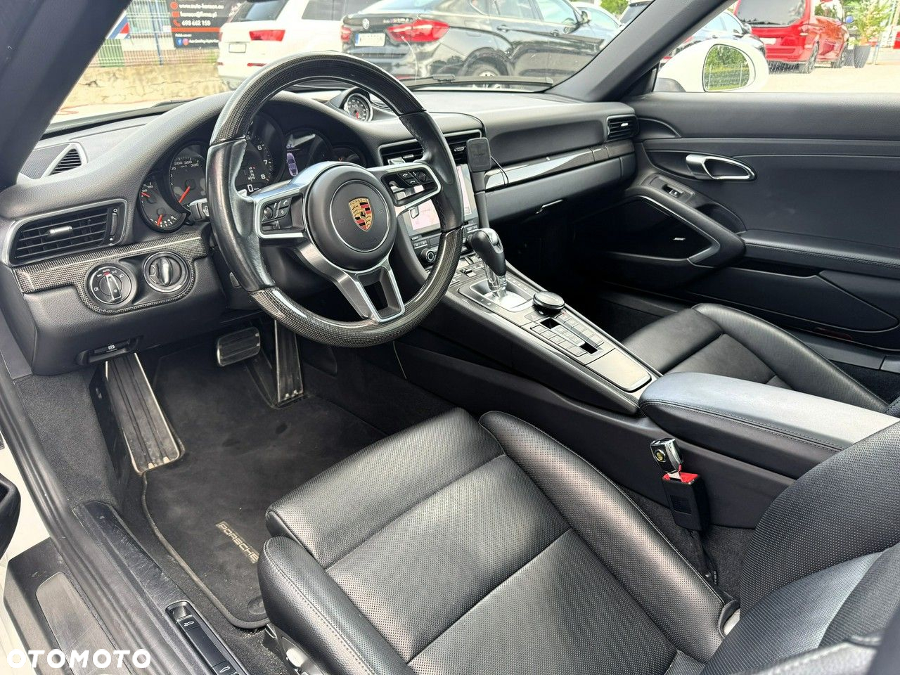 Porsche 911 Carrera - 15