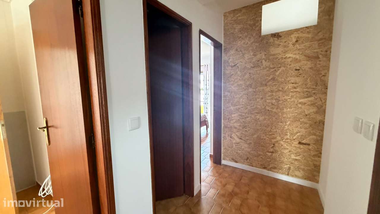 Apartamento T2 Semi-Mobilado com Vista Mar na Consolação - Grande imagem: 4/25