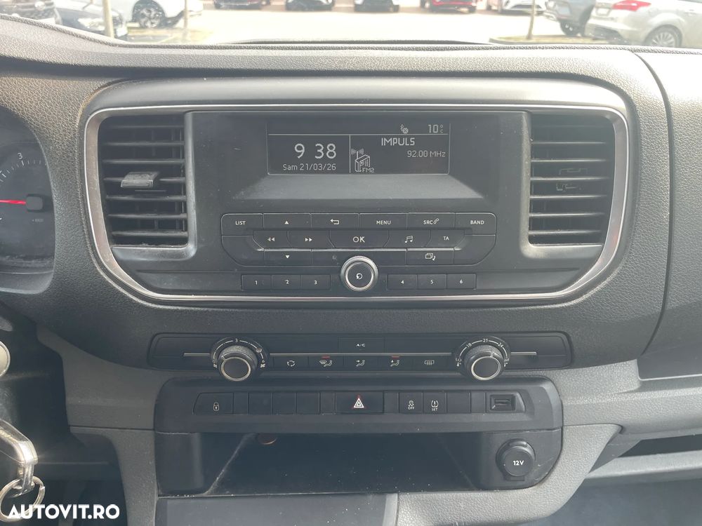 Peugeot Traveller - 13