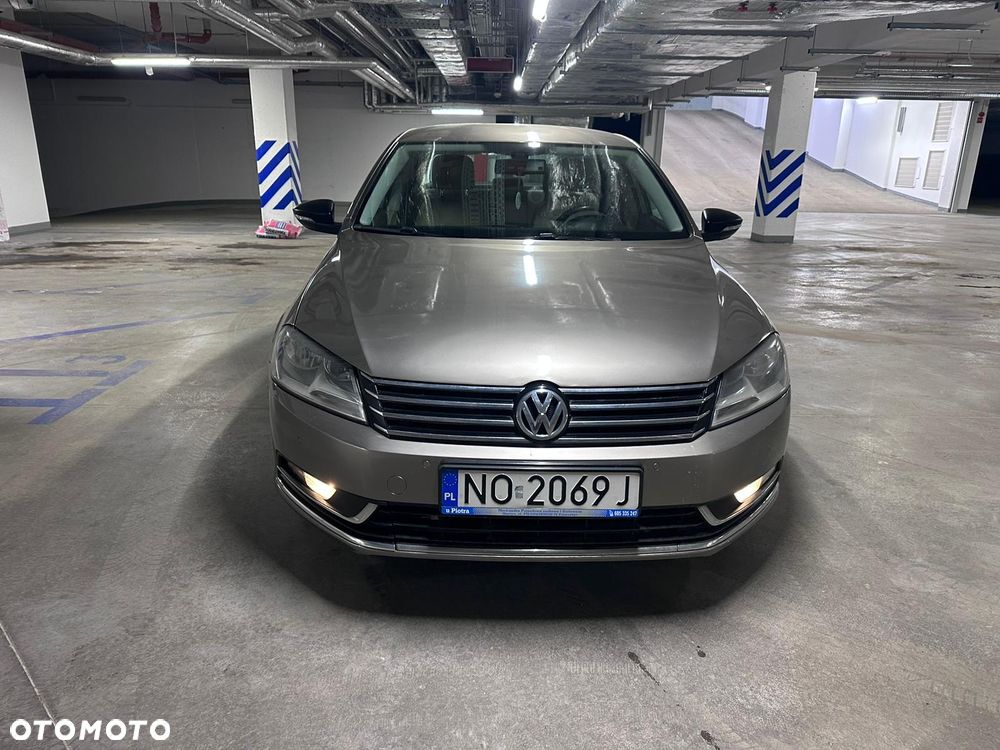 Volkswagen Passat 2.0 TDI Comfortline - 7