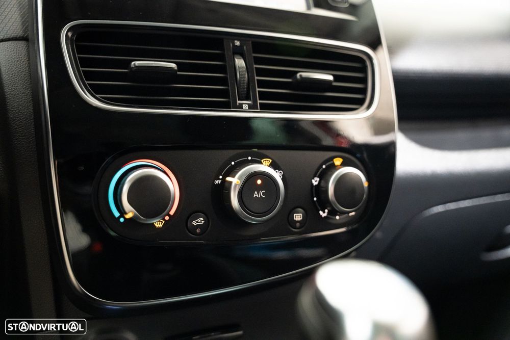 Renault Clio 0.9 TCe Limited - 11