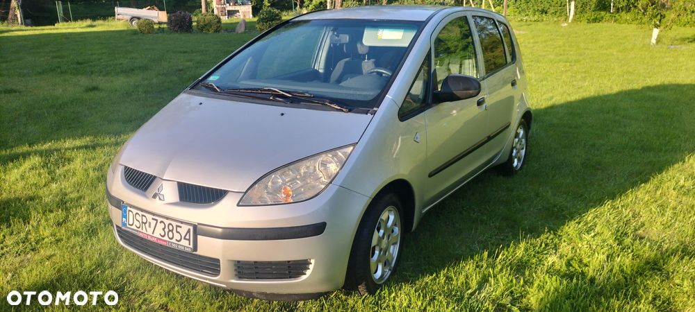 Mitsubishi Colt - 1
