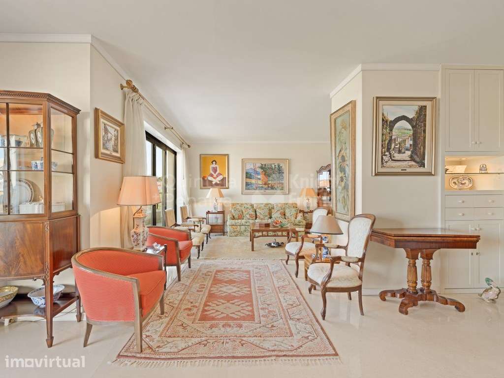Apartamento T4 com vista para venda em Campolide - Grande imagem: 3/45