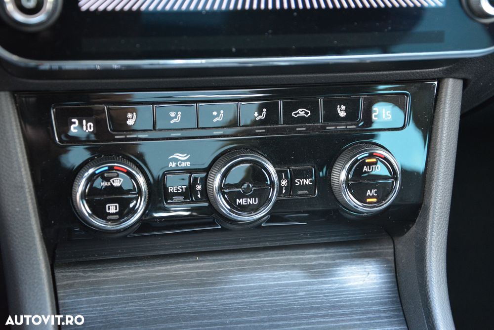 Skoda Superb 2.0 TDI DSG Premium Edition - 31