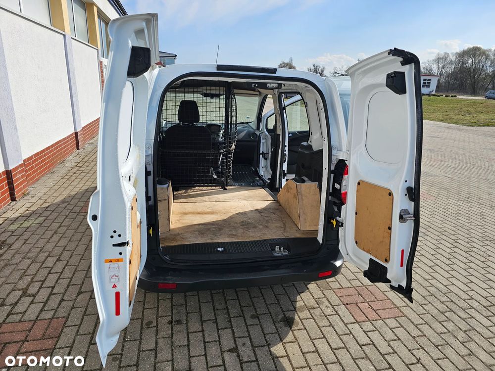 Ford Courier - 9