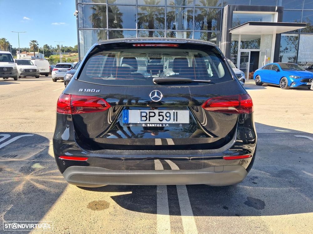 Mercedes-Benz B 180 - 6