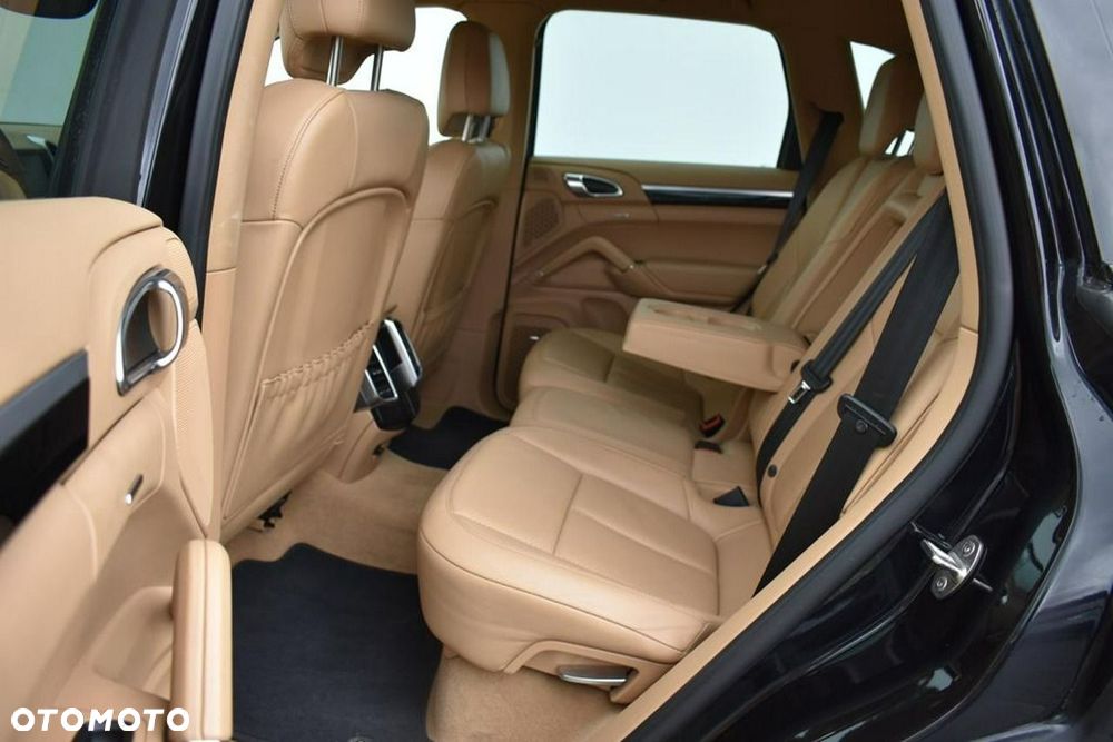 Porsche Cayenne Diesel Platinum Edition - 15