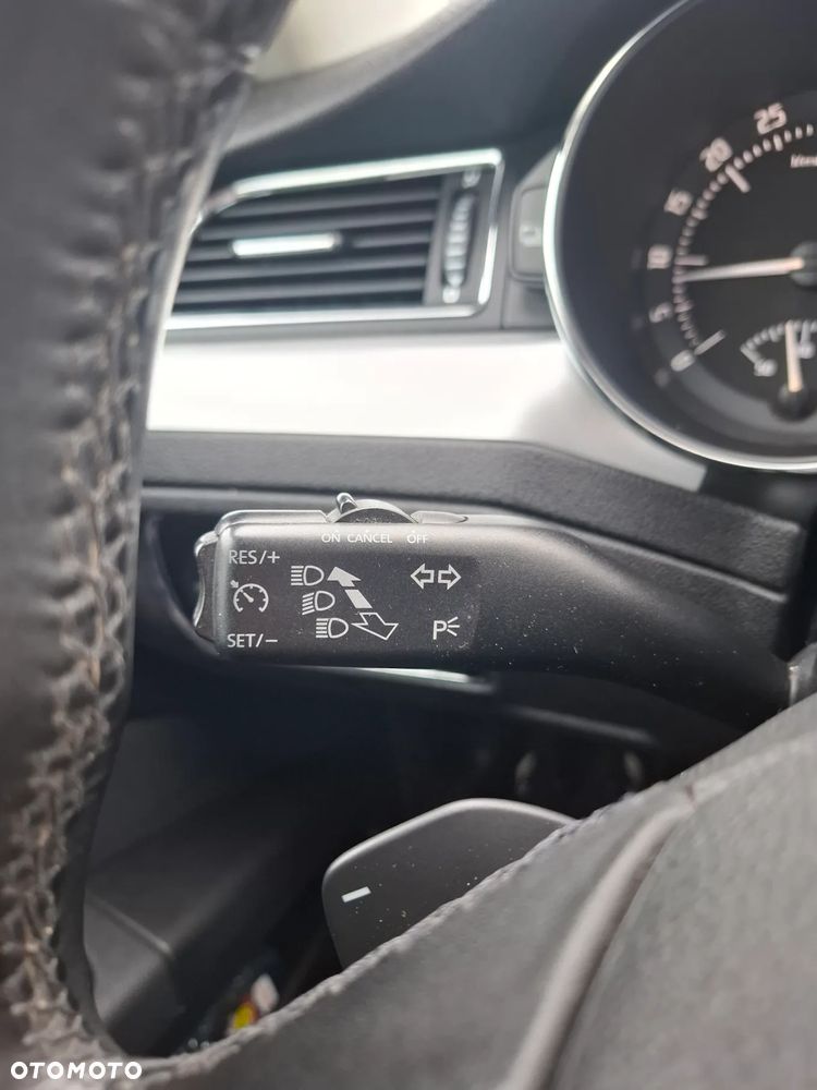 Skoda Superb 2.0 TDI DSG Exclusive - 29