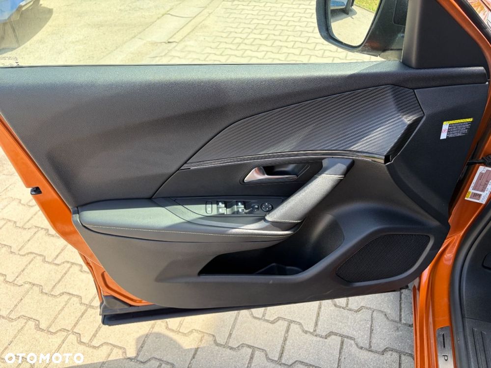 Peugeot 2008 1.2 PureTech GT S&S EAT8 - 26