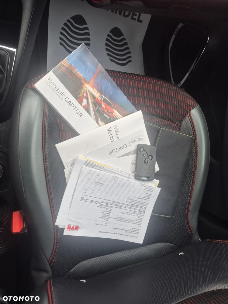 Renault Captur - 29