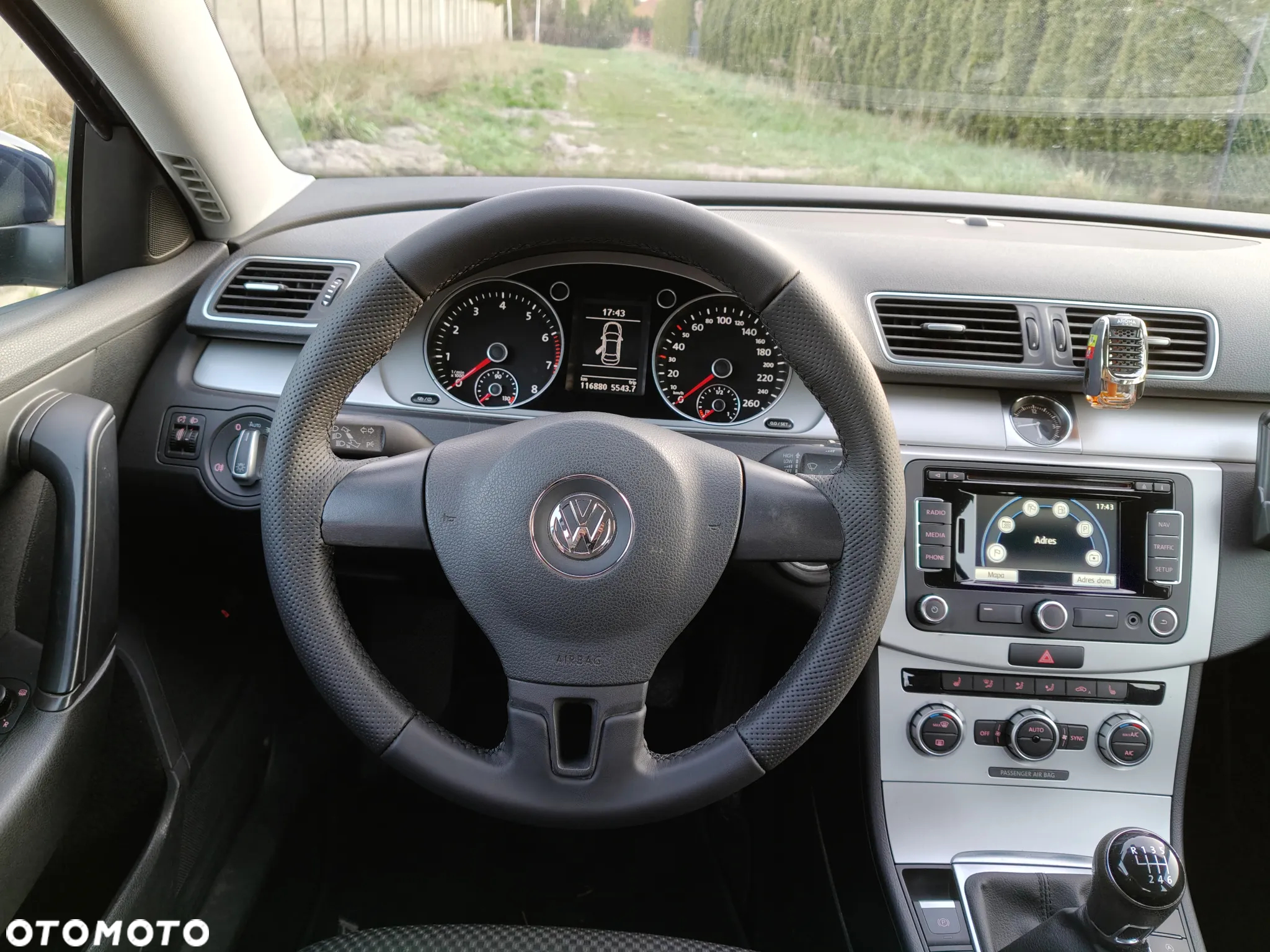 Volkswagen Passat 1.4 TSI BMT Trendline - 8