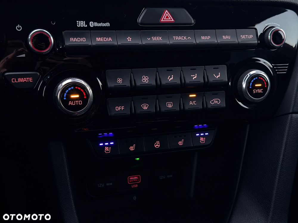 Kia Sportage 2.0 CRDI AWD Eco-Dynamics+ (48V M-H) GT LINE - 22