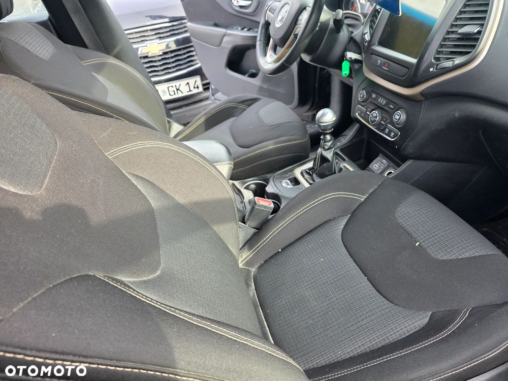 Jeep Cherokee 2.0 Multijet Longitude - 17