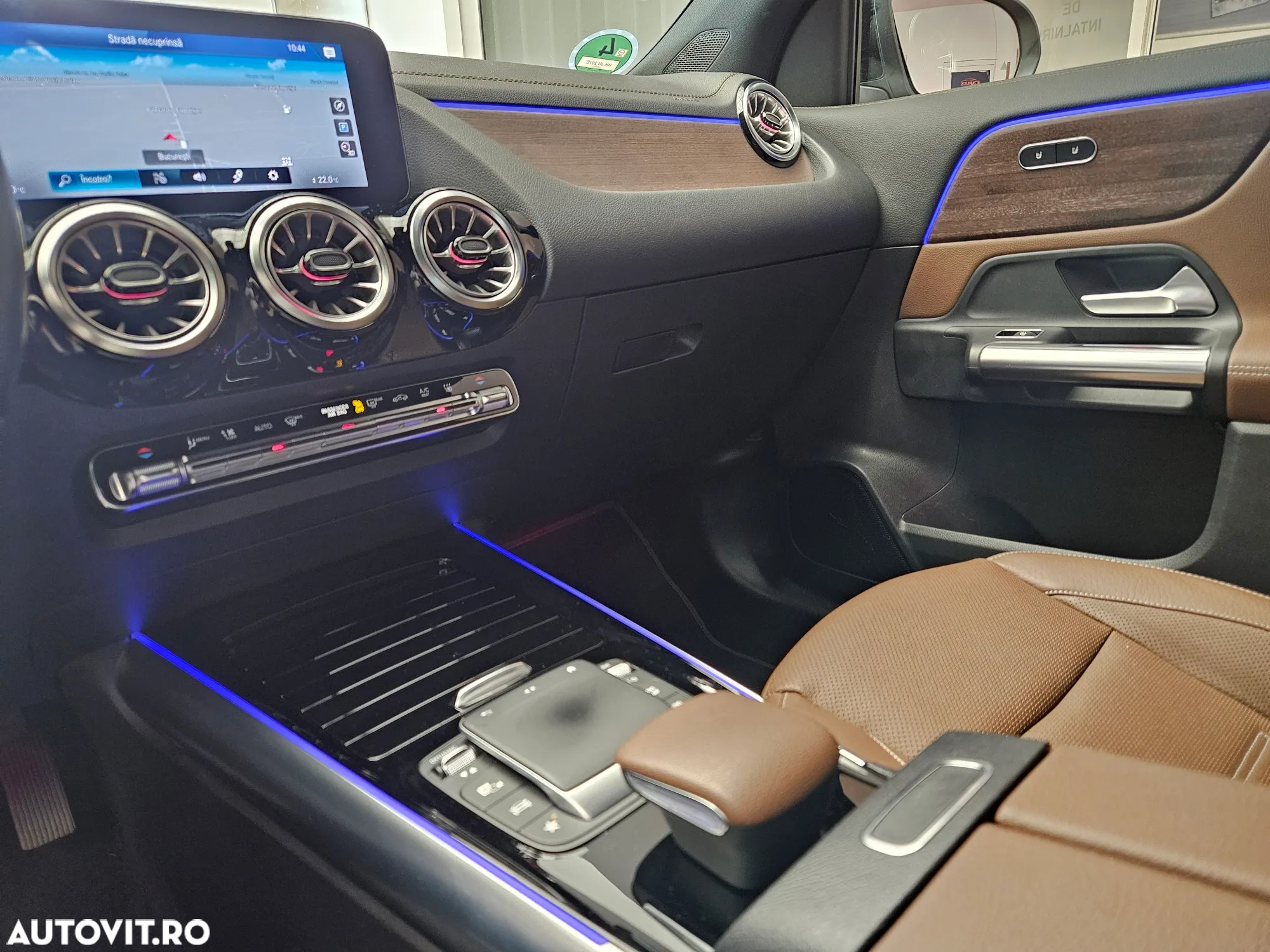 Mercedes-Benz GLA 250 e 8G-DCT Special Edition - 23