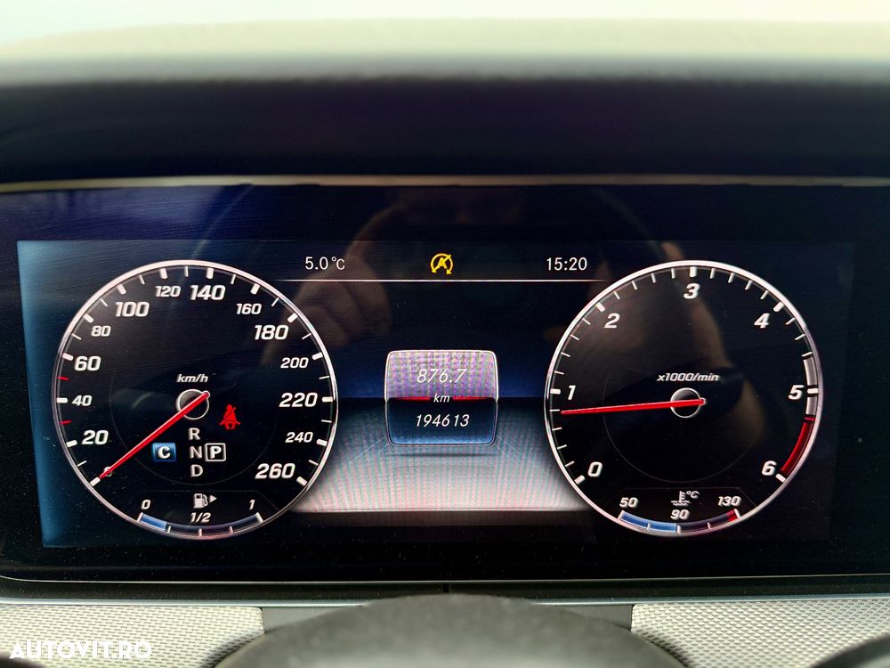 Mercedes-Benz E 220 d 9G-TRONIC - 12