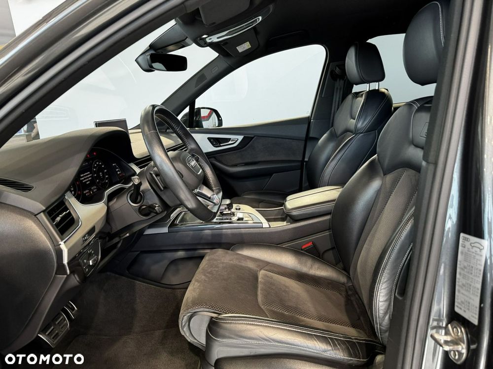 Audi Q7 - 17