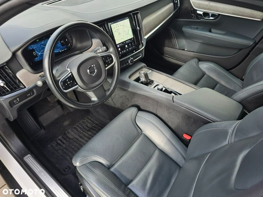 Volvo V90 Cross Country B5 D AWD Ultimate - 3