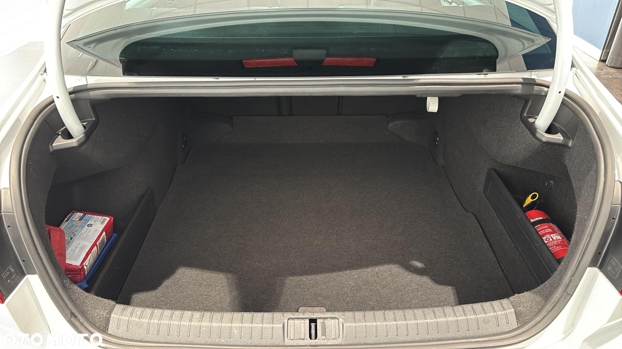Volkswagen Passat 2.0 TSI Elegance DSG - 17