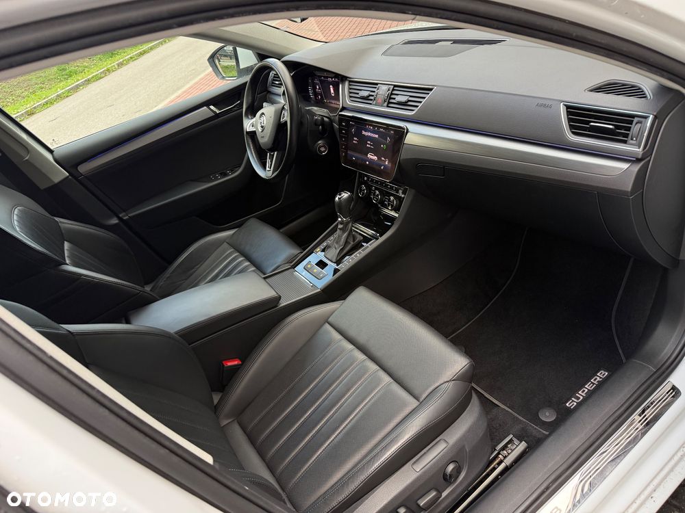 Skoda Superb 2.0 TDI 4x4 DSG Premium Edition - 19
