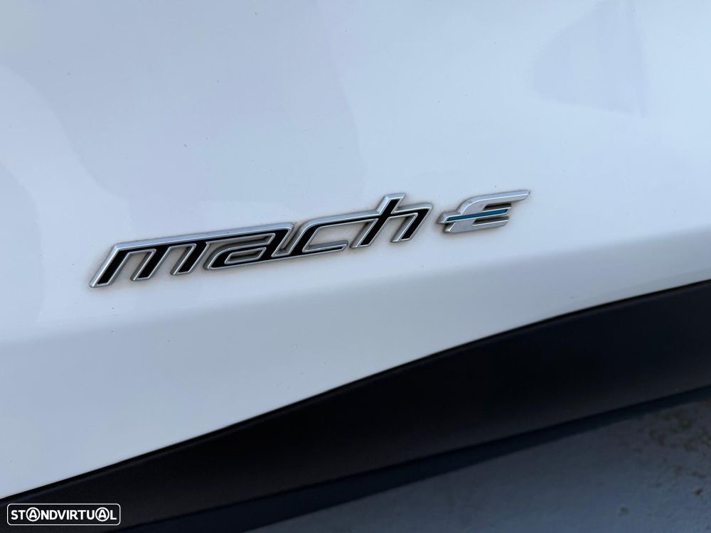Ford Mustang Mach-E Standard - 11