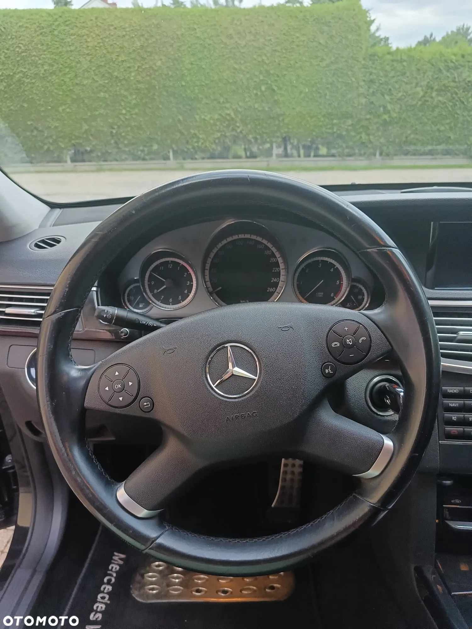 Mercedes-Benz Klasa E 220 CDI BlueEff Avantgarde - 10