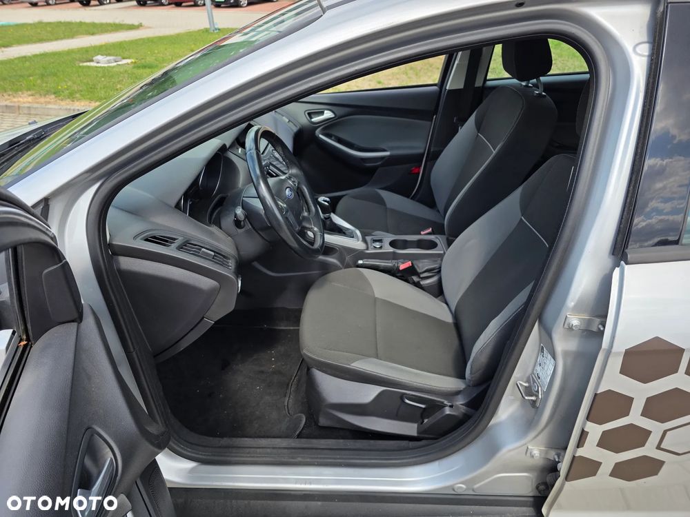 Ford Focus 1.6 Ambiente - 16