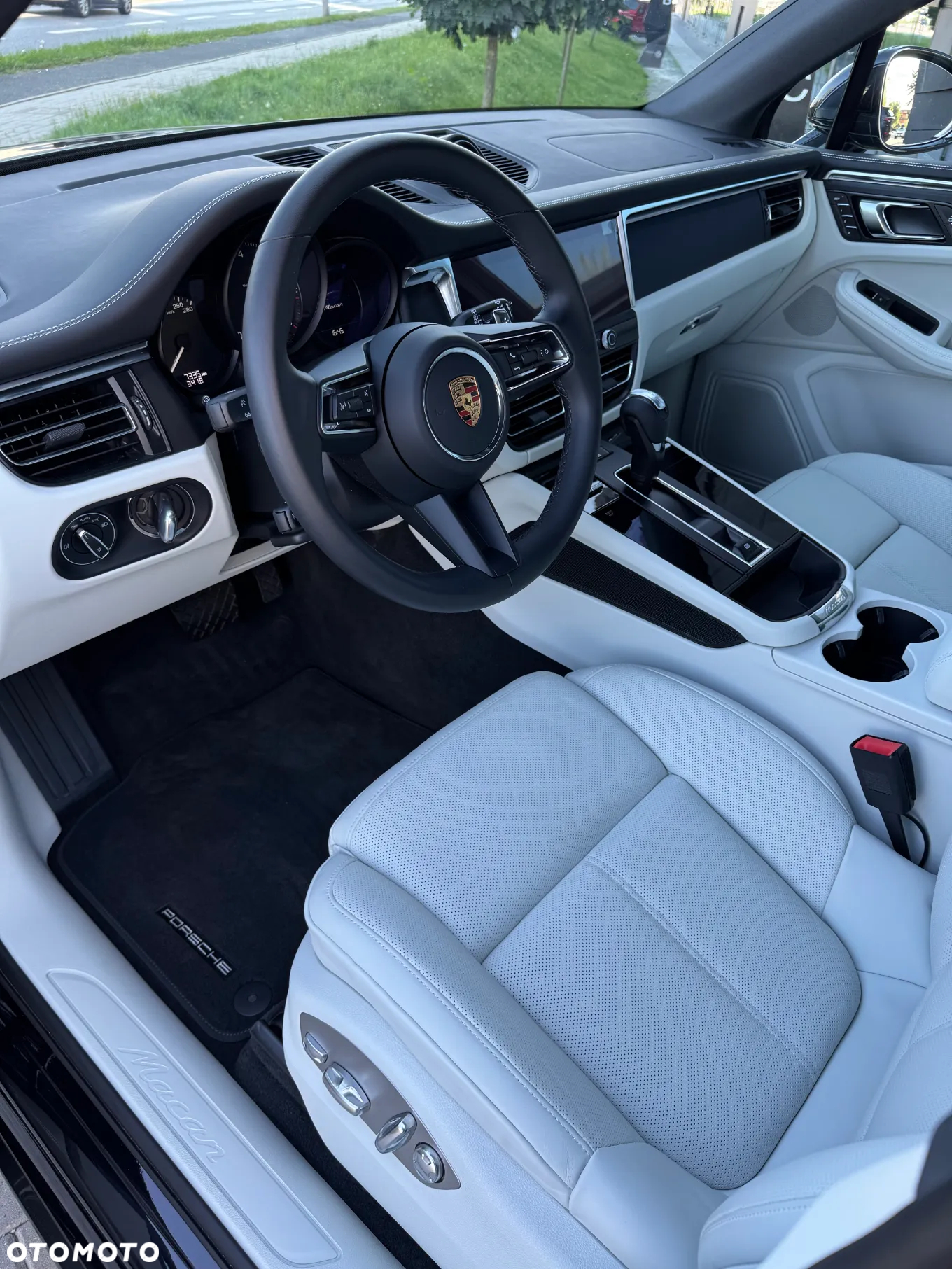 Porsche Macan T - 20