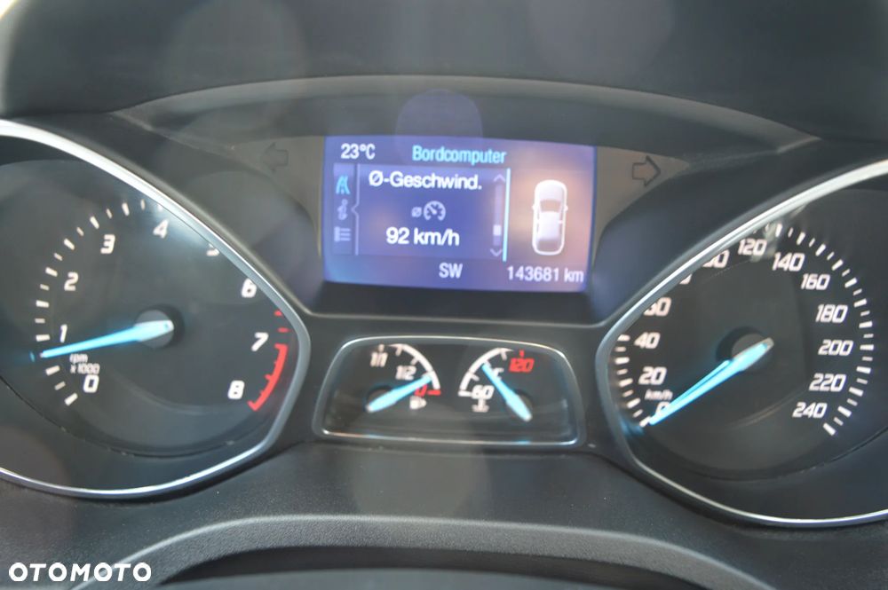 Ford Kuga 1.6 EcoBoost 2x4 Titanium - 26