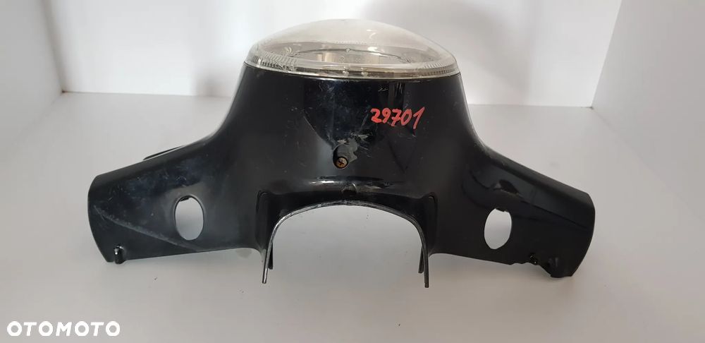 Piaggio Vespa GTS 125 Reflektor Przód Przedni Osłona - 2