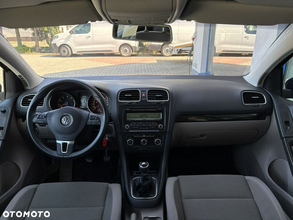 Volkswagen Golf - 14