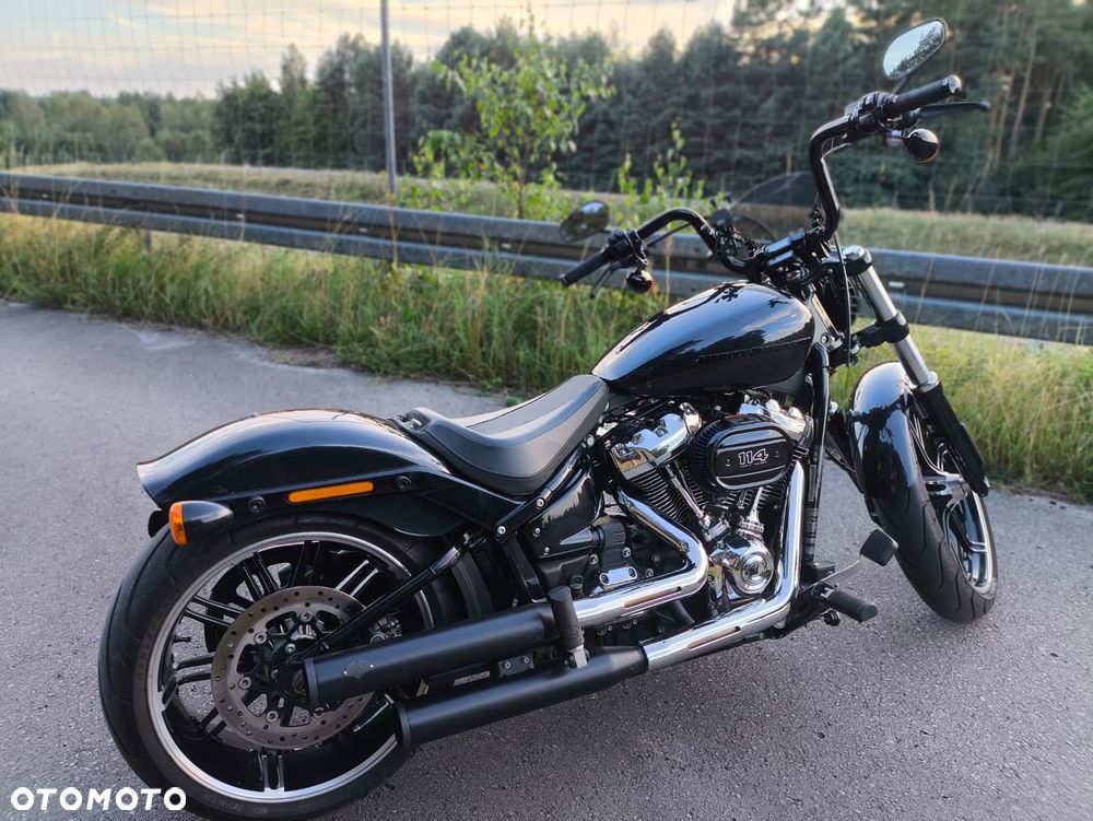 Harley-Davidson Softail Breakout - 6