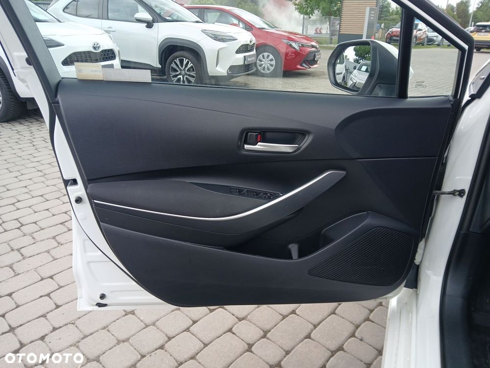 Toyota Corolla - 21