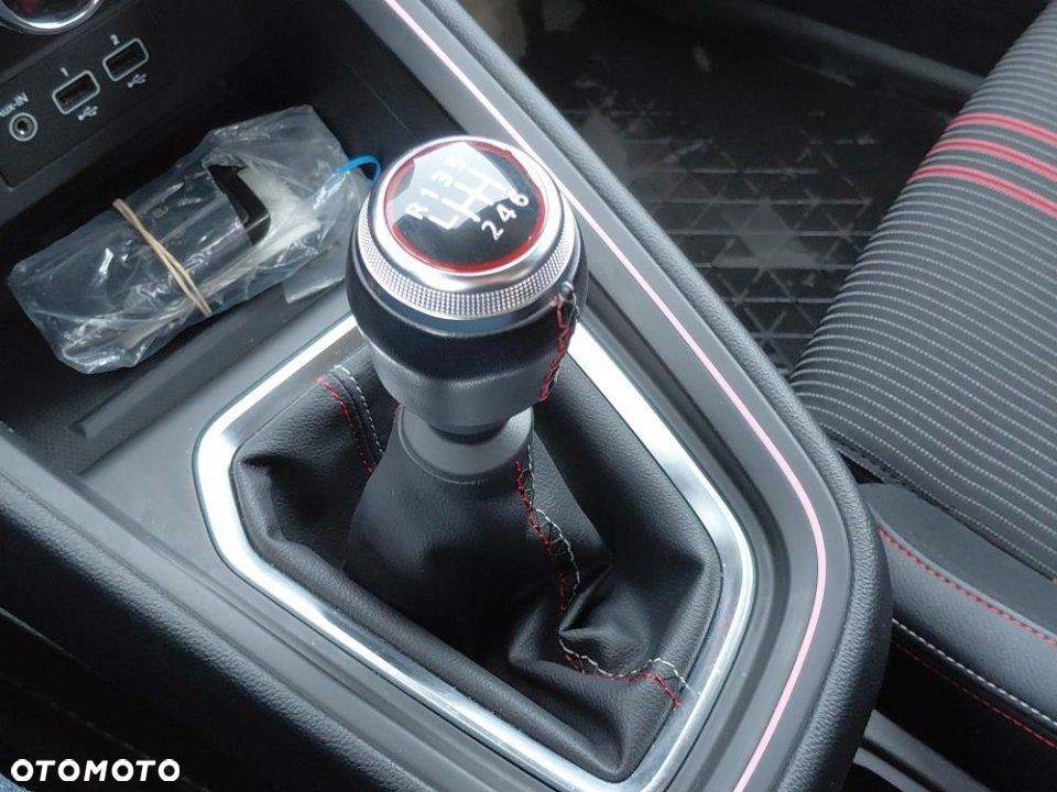 Renault Clio - 27