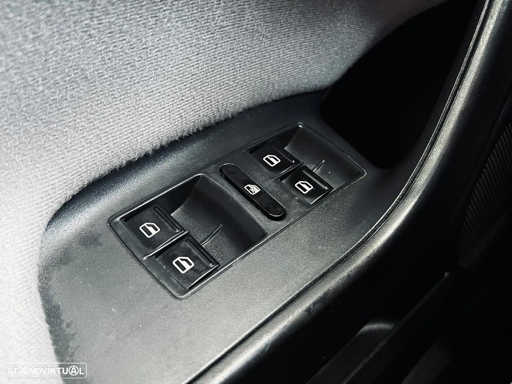 SEAT Ibiza 1.2 TDI CR Ecomotive Style — fotografia 33