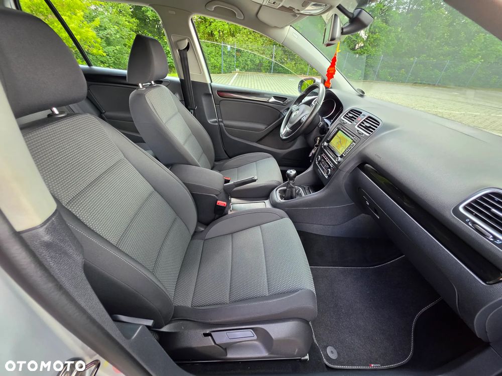 Volkswagen Golf - 17