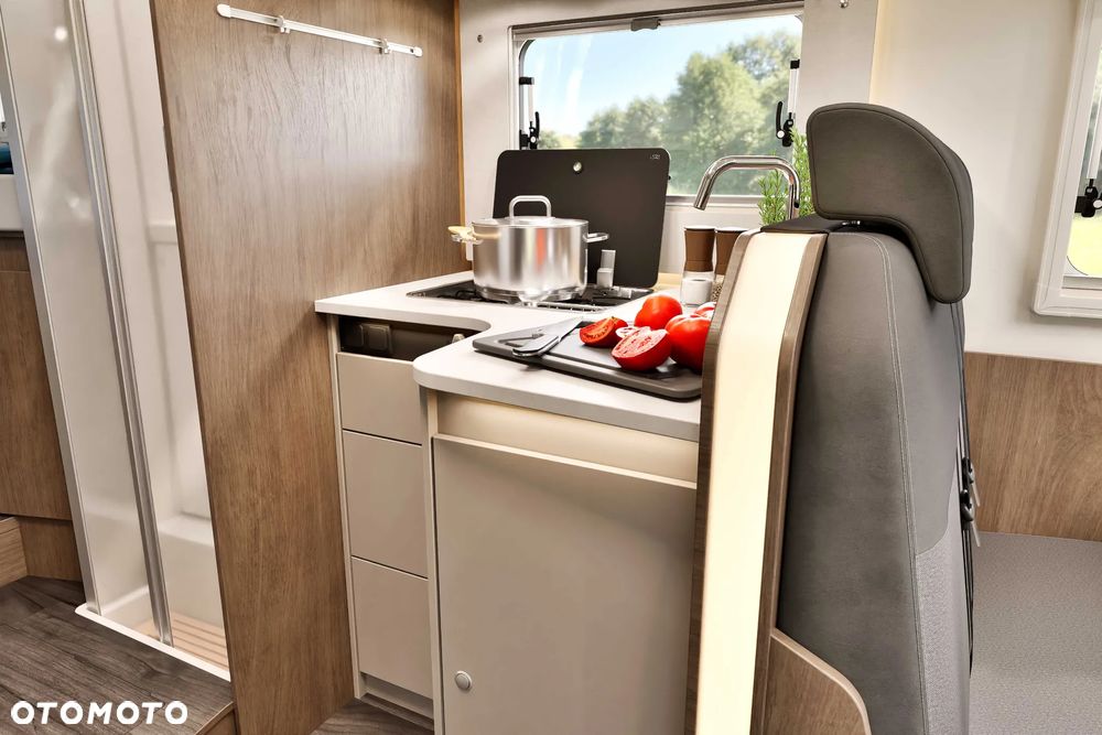 Carado T447 Edition25 165KM automat 8 biegowy - 5