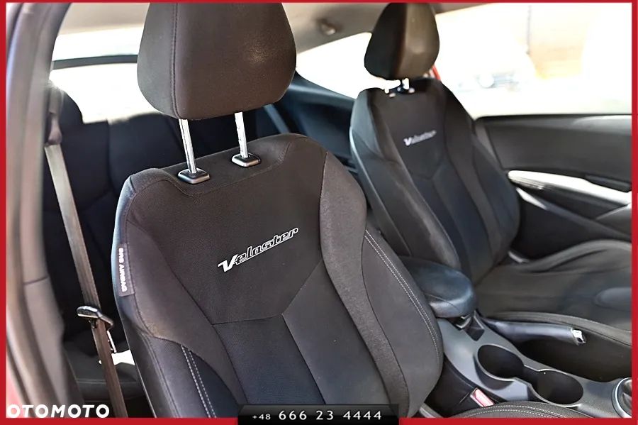 Hyundai Veloster 1.6 GDI Premium - 23