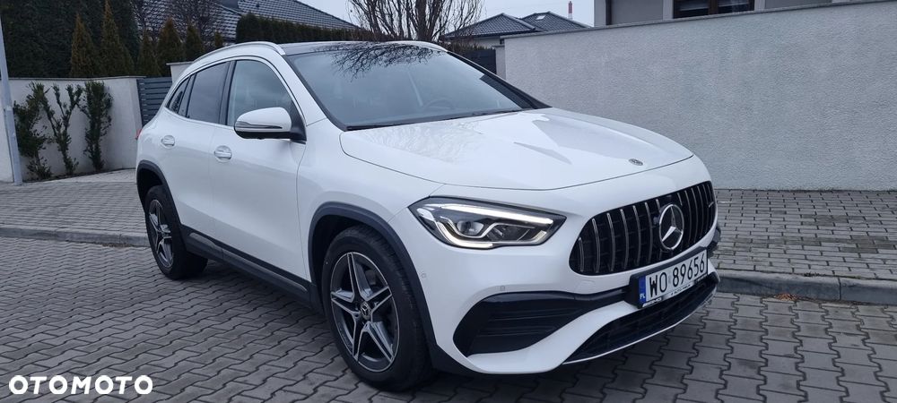 Mercedes-Benz GLA 250 4Matic 8G-DCT AMG Line Advanced Plus - 17
