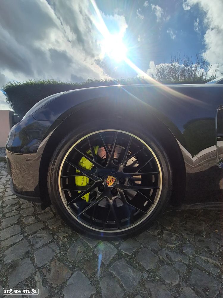 Porsche Panamera 4 E-Hybrid 10 Years Edition - 8