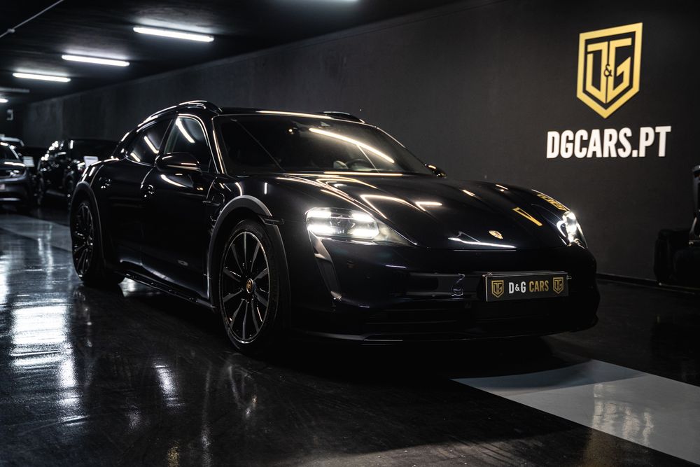 Porsche Taycan Cross Turismo 4S
