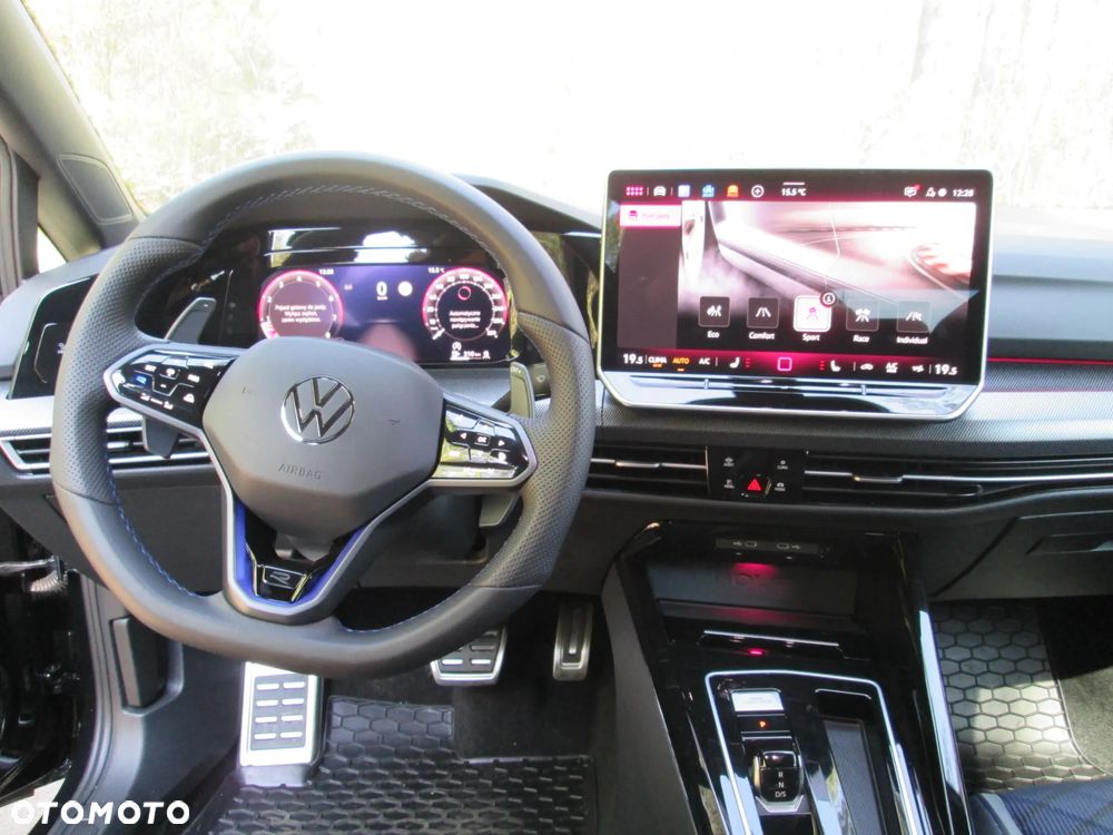 Volkswagen Golf - 26