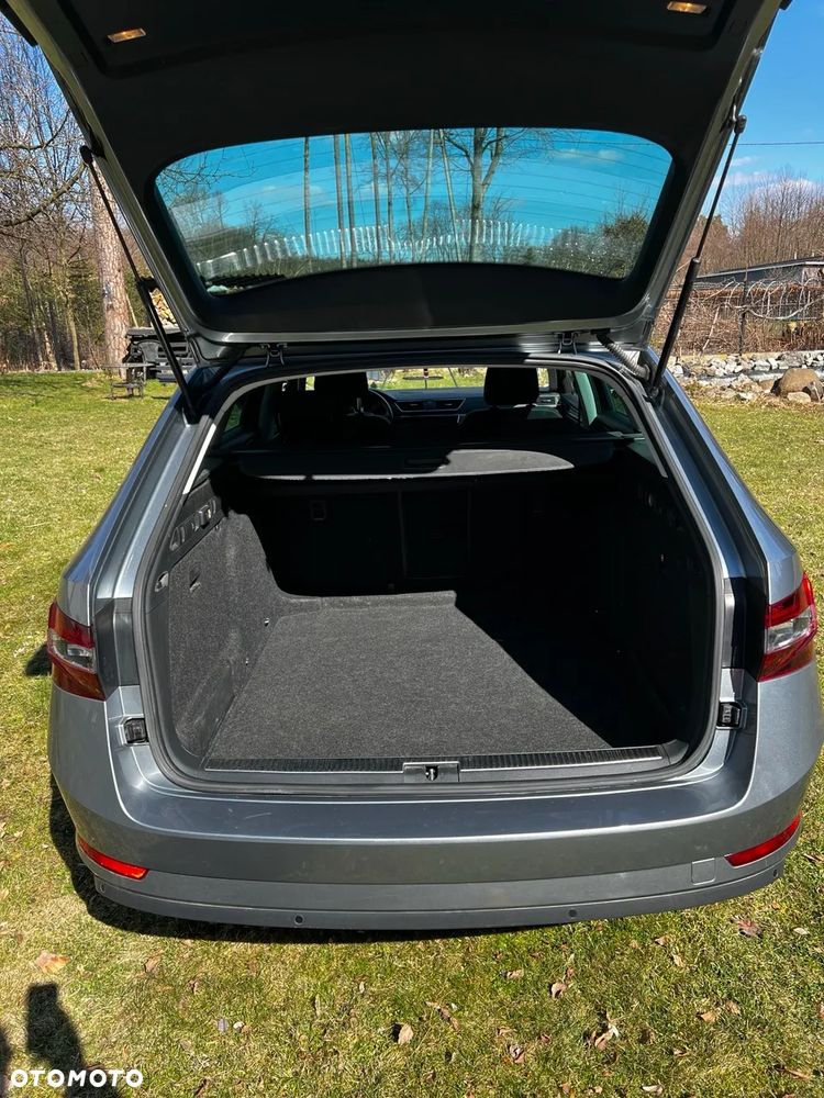 Skoda Superb 2.0 TDI DSG Ambition - 12